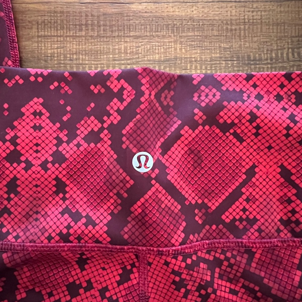 LULULEMON | Wunder Under Crop Legging - Picture 6 of 8